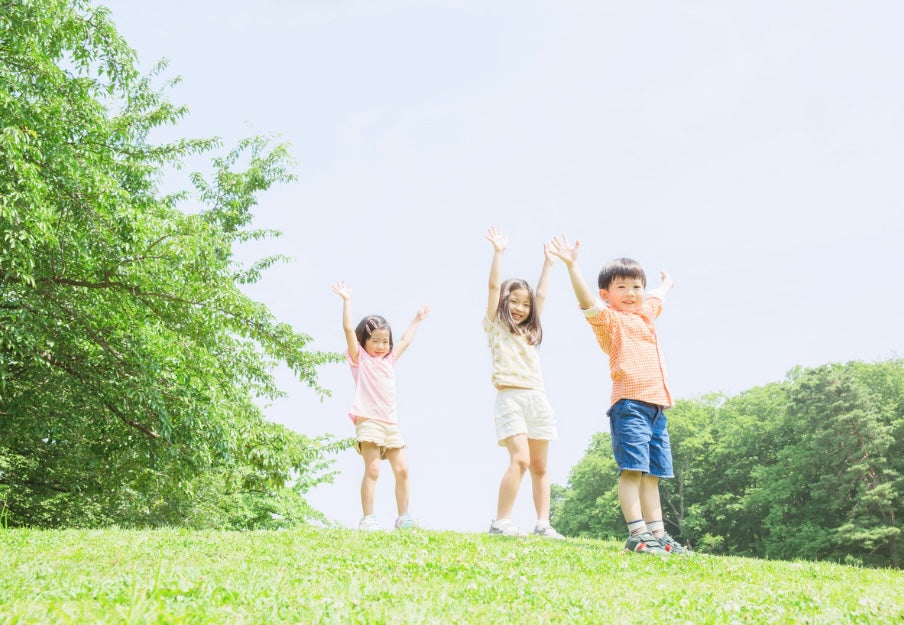 AI時代を生き抜く軸。キッズヨガで育てる非認知能力