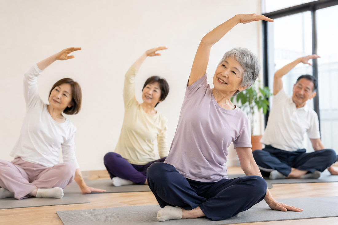 高齢者にヨガを伝えるとは｜柔軟性よりも「心地よさ」。高齢者の方と分かち合いたいヨガの智慧